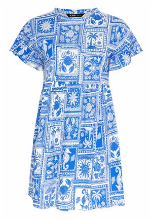 Vestito a maniche corte blu e bianco con stampa patchwork marina che presenta granchi, cavallucci marini, aragoste, conchiglie, palme e motivi di sole.