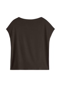 Top corto di colore marrone scuro, con maniche corte e vestibilità ampia, scollatura larga e texture liscia. Design semplice e privo di decorazioni, senza grafiche o motivi visibili.