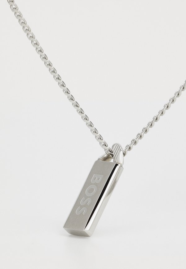 KASSY EMBLEM - Necklace2