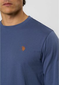 U.S. Polo Assn. BROLIN - Pikkade varrukatega topp - vintage indigo