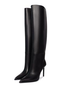 Bottes noires en cuir montantes avec un design à bout pointu, texture élégante et talons aiguilles fins ; finition lisse et accents minimalistes.