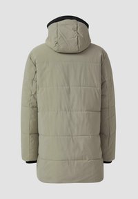 Beige gewatteerde winterjas met een grote capuchon en lange mouwen, van achteren getoond tegen een plain achtergrond.
