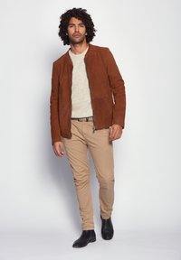 Maze Nahkatakki - cognac