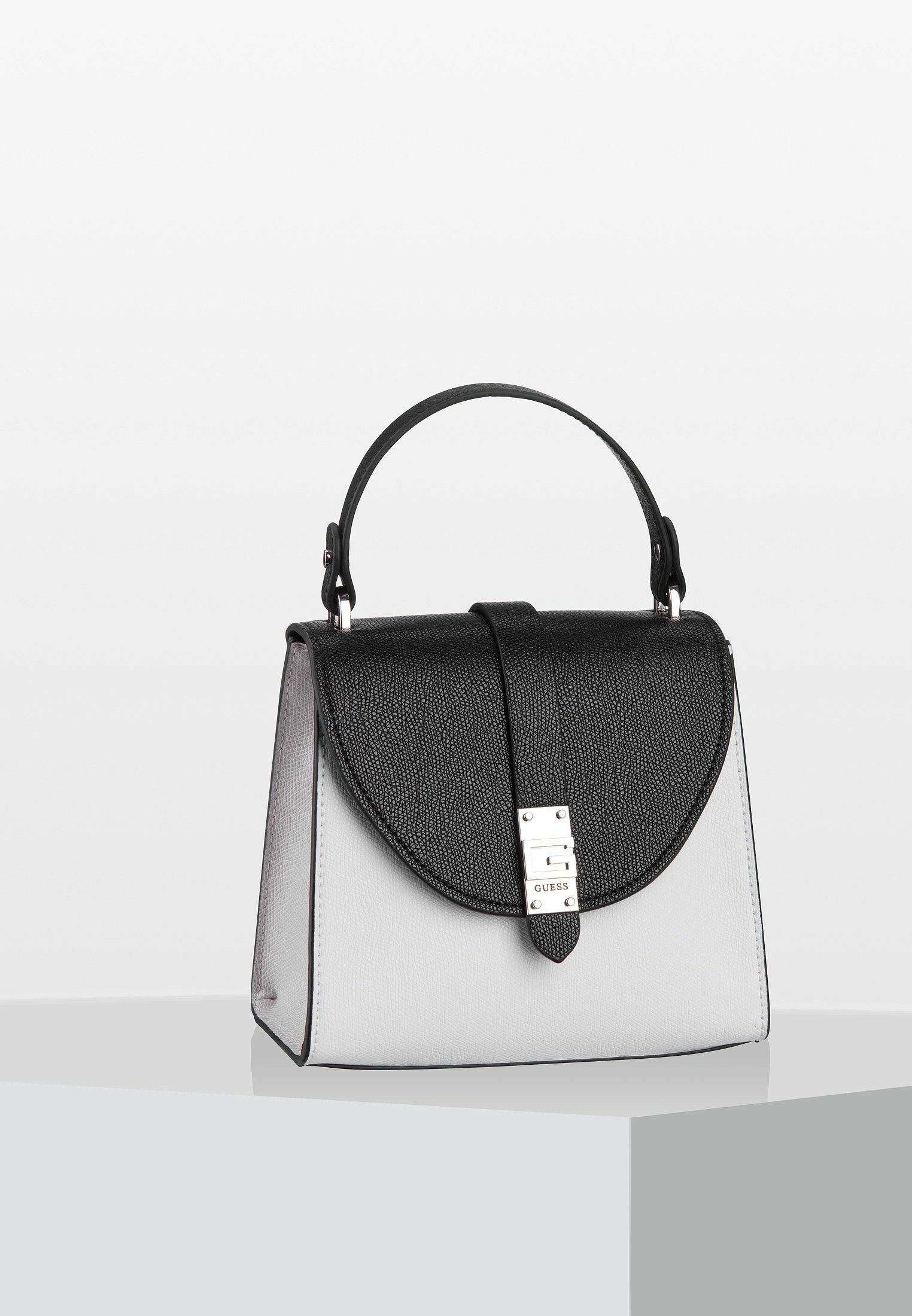 nerea top handle flap