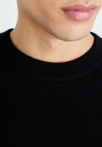Weekday ISAK VEST - Pullover - black dark