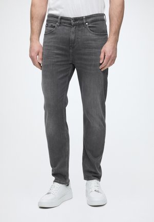 BOSS, MAINE - Jeans Tapered Fit - grey