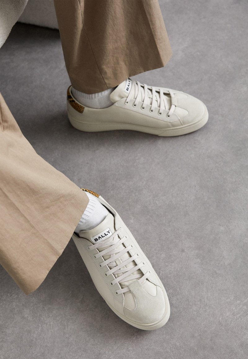 Bally RANDY - Baskets basses - dusty white/écru - ZALANDO.CH