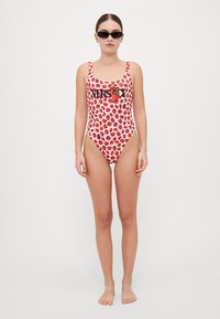 Versace SWIM ONE PIECE VITA REVERSIBLE STRAWBERRY GARDEN BAROCCO STRIPES PRINT - Kopalke - white/red