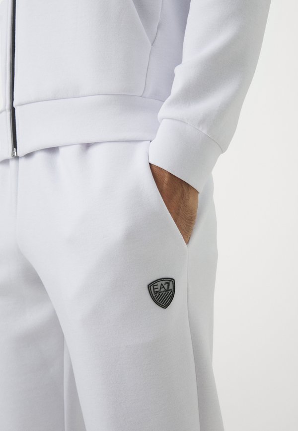 TRAIN PREMIUSHIELD TRACK SUIT - Tracksuit2