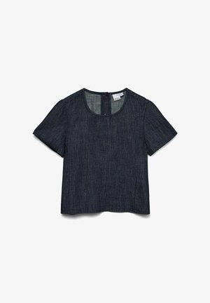 Tamnoplava traper majica kratkih rukava s okruglim izrezom i zatvaračem na leđima, položena ravno na bijeloj podlozi.