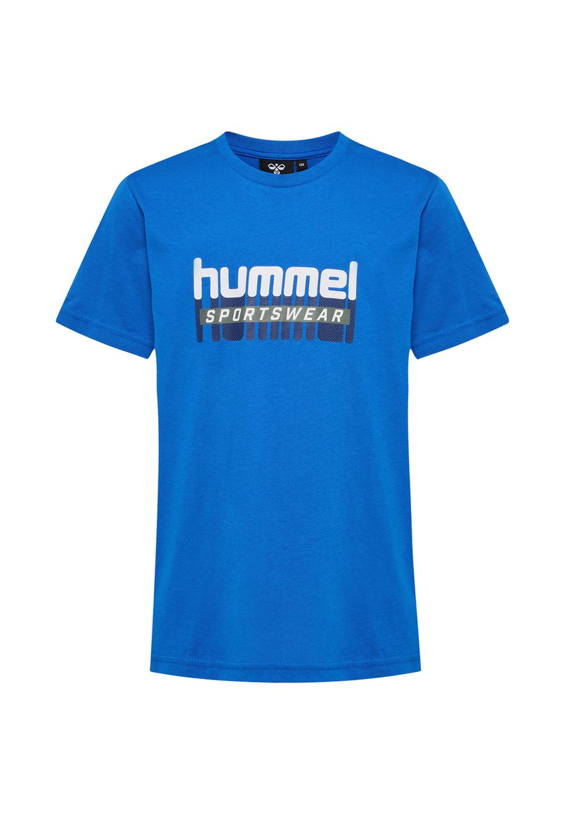 Blå bomullströja med rund halsringning, med texten "hummel SPORTSWEAR" i vit och svart tryck över framsidan.