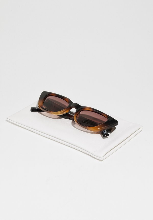DREAM LOVER  - Sunglasses - dark tort2