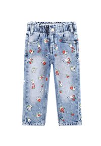 Jeans de denim azul claro con cinturilla elástica, con bordados florales en rojo y blanco, y detalles de cuentas dispersas.