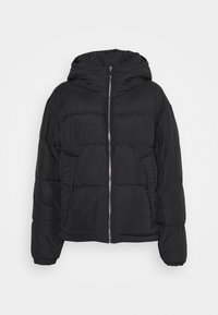 Czarna kurtka puchowa z dopasowanym kapturem, zamkiem błyskawicznym z przodu i ściągaczami na rękawach. Pikowany wzór o gładkiej, błyszczącej teksturze, bez widocznych logo.