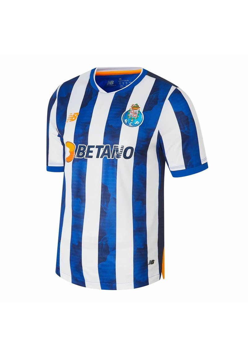 Maillot de football rayé bleu et blanc avec un col rond, comportant l'emblème du FC Porto et le logo "BETANO" en orange. Tissu texturé.