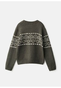 Pleten sweatshirt v temno zeleni barvi z okroglo ovratnikom, ki ima bel in svetlo zeleni geometrijski vzorec po prsih in rokavih.
