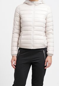 United Colors of Benetton Bunda z prachového peří - off-white