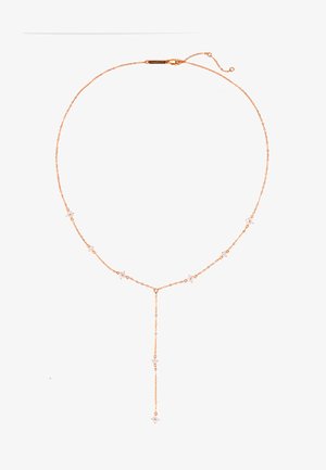 Collana a catena delicata in oro rosa con scintillanti dettagli floreali di diamanti e un pendente a goccia a forma di Y su sfondo bianco.