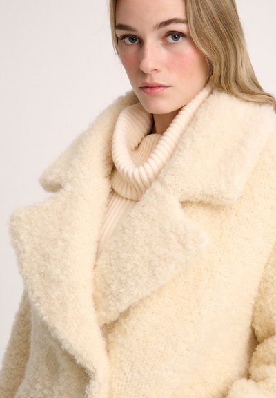 Luisa Spagnoli SOCIALE - Short coat - panna