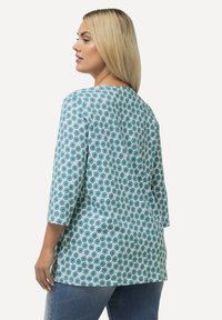 Ulla Popken FLOWER PRINT 3/4 SLEEVE A LINE  - Maglietta a manica lunga - snow white