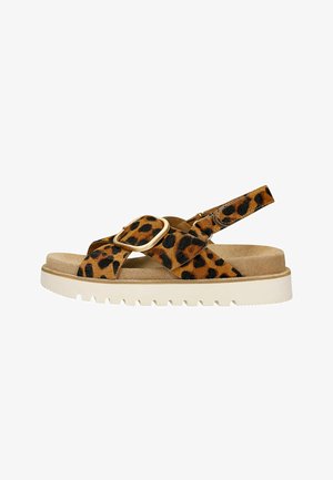 Sandalo con cinturini a stampa leopardata, grande fibbia, soletta imbottita beige, suola bianca rigata e cinturino posteriore regolabile.