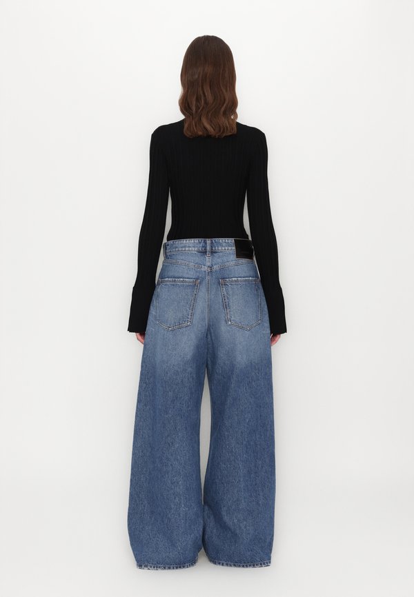 ANGRI - Relaxed fit jeans3