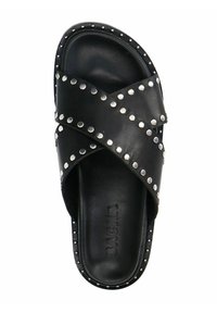 Sandales en cuir noir à lanières entrecroisées, ornées de clous en argent, semelle intérieure texturée et forme de bout arrondi. Semelle extérieure en caoutchouc.