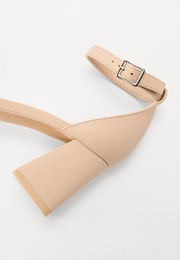 DALIAA - Classic heels - clear2