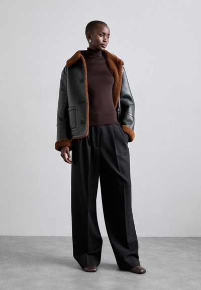 Tiger of Sweden AMINHA - Striktrøje - dark chokolate