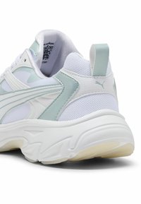 Thumbnail Image 3