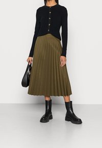 Esprit Chaqueta de punto - black