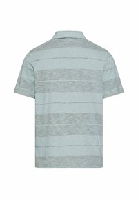 Lyseblå og gråstribet kortærmet polo-shirt vist bagfra med standardkrave.