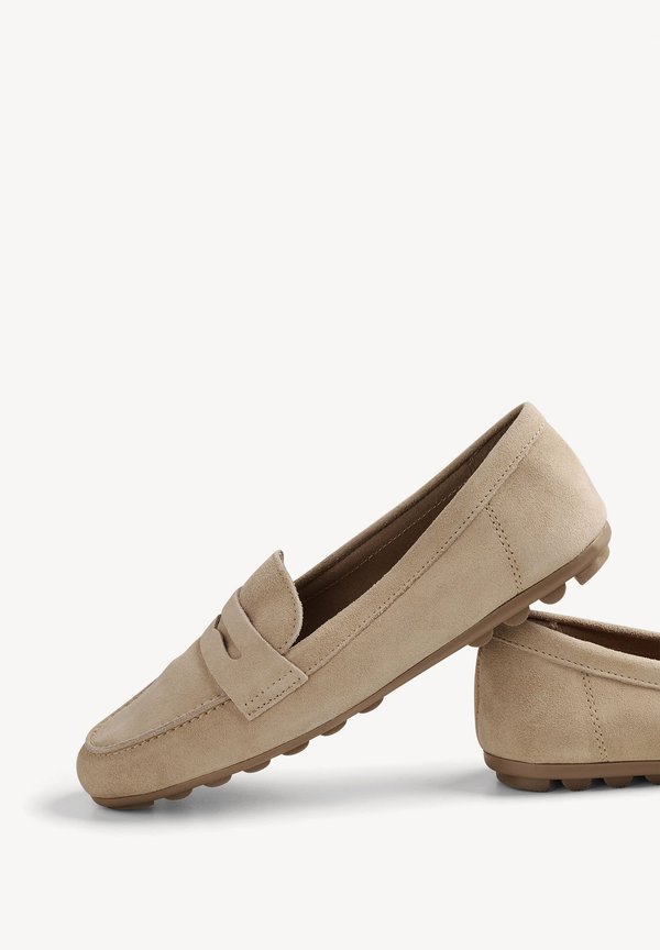 Moccasins - cream2