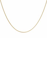 Collar de cadena en tono dorado con un diseño liso y redondeado, con una textura sutil en espiral, descansando sobre un fondo liso.