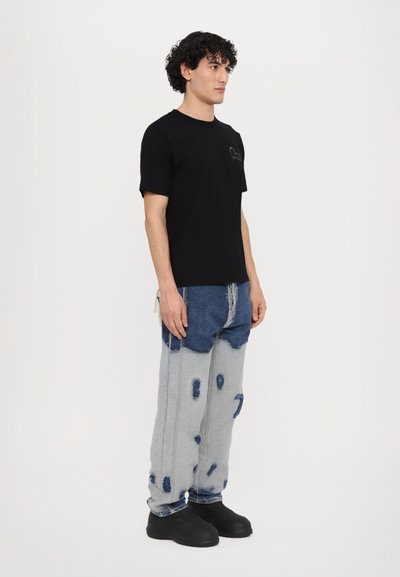Evisu LOGO TEE - Basic póló - black