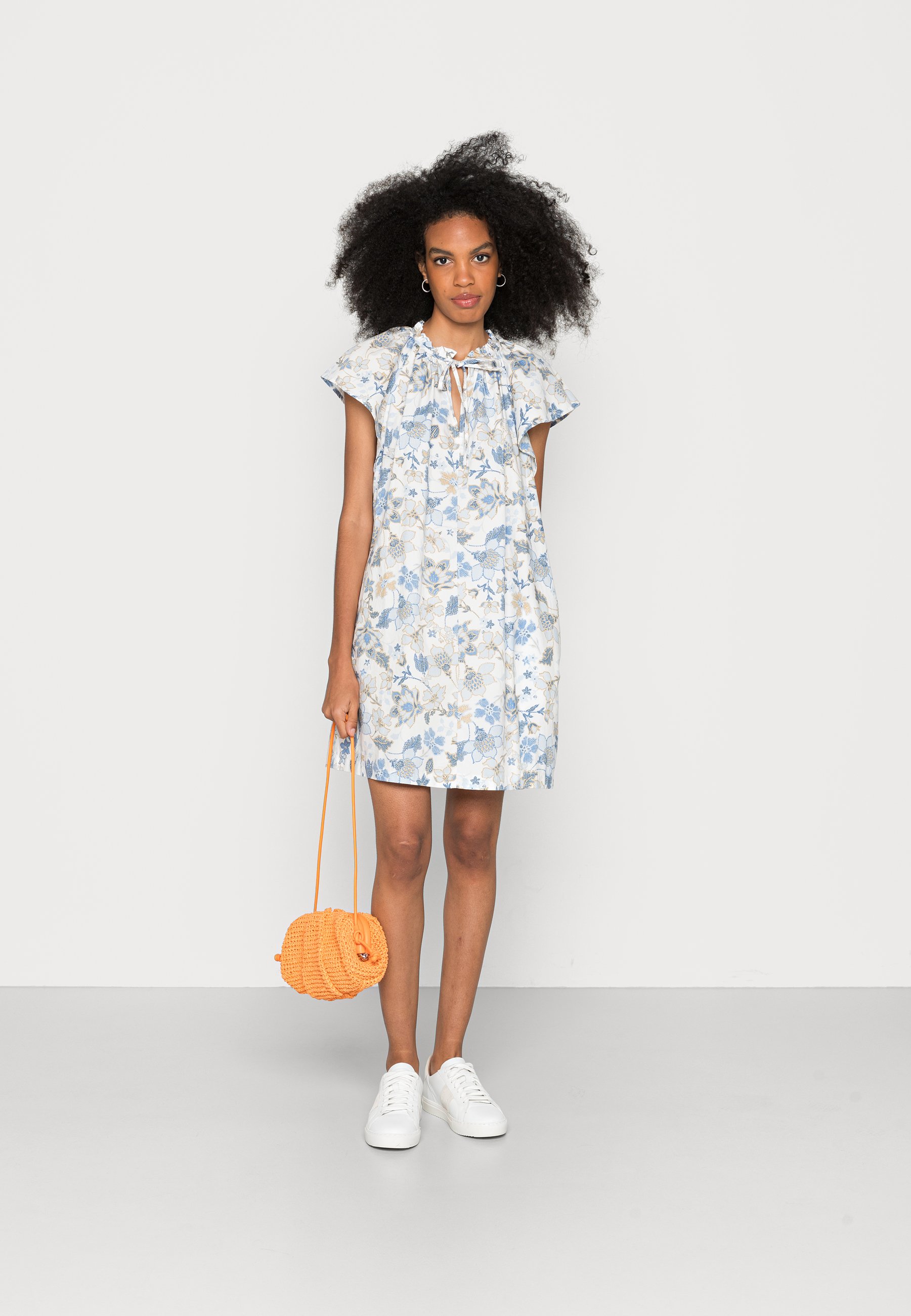 GAP FLUTTER TIE NECK MINI PRINT - Day 