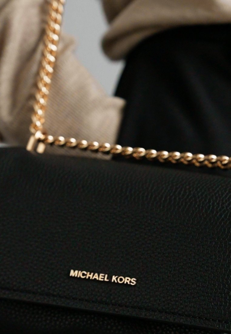 MICHAEL Michael Kors CLAIRE - Geantă crossbody - black/negru