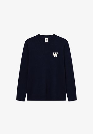 Maglione in maglia blu navy con scollo rotondo. Presenta un logo bianco con la lettera "W" sul lato sinistro del petto. Maniche lunghe con polsini e orlo a costine.