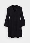 JDYSTARR LIFE V NECK SHORT DRESS - Nappali ruha - black