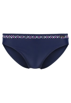 Temno modri bikini hlački z dekorativnim pattern pasom, ki ima roza, belo in sivo geometrijsko zasnovo. Gladka tekstura, nizko pasovanje.