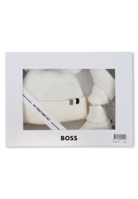BOSS Kidswear NEWBORN PULL ON HAT SLIPPERS UNISEX - Beanie - offwhite