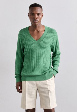 KNITID CASHMERE MIX BLEND RIB & CABLE V NECK - Strikkegenser - glade