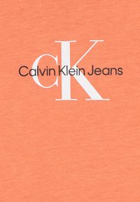 Calvin Klein Jeans MICRO MONOGRAM - Majica kratkih rukava s printom - blooming dahlia