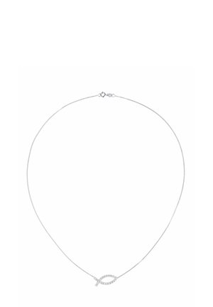 Collana d'argento con una sottile catena e un ciondolo a forma di pesce decorato con cristalli trasparenti, evidenziando una texture liscia e lucida.