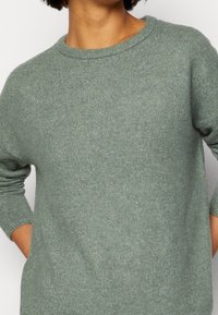 Vero Moda Strickpullover - light green