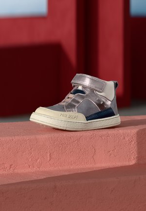 MOUSSE LIZY BUMP UNISEX - Zapatillas altas - lavanda/crema