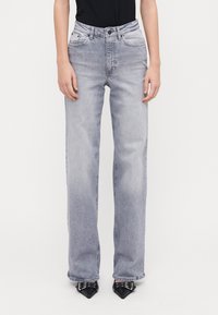 ONLY Tall ONLJUICY WIDE LEG - Džinsi ar platām starām - medium grey denim