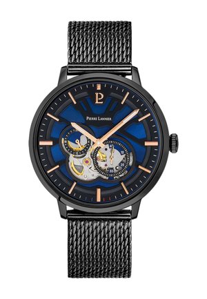 Montre mécanique pour homme avec un bracelet en maille en acier inoxydable noir, un cadran bleu et noir, des accents en or rose et des détails de mouvement visibles.