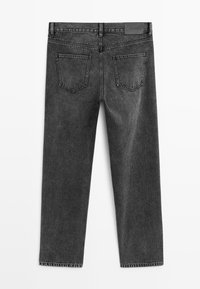 Czarne jeansy z denimu o kroju prostych nogawek, wyposażone w dwie tylne kieszenie, ozdobne przeszycia i teksturowane wykończenie.