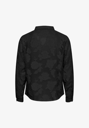 Cămașă neagră cu mâneci lungi, având o textură florală subtilă, un guler clasic și o margine dreaptă la spate.